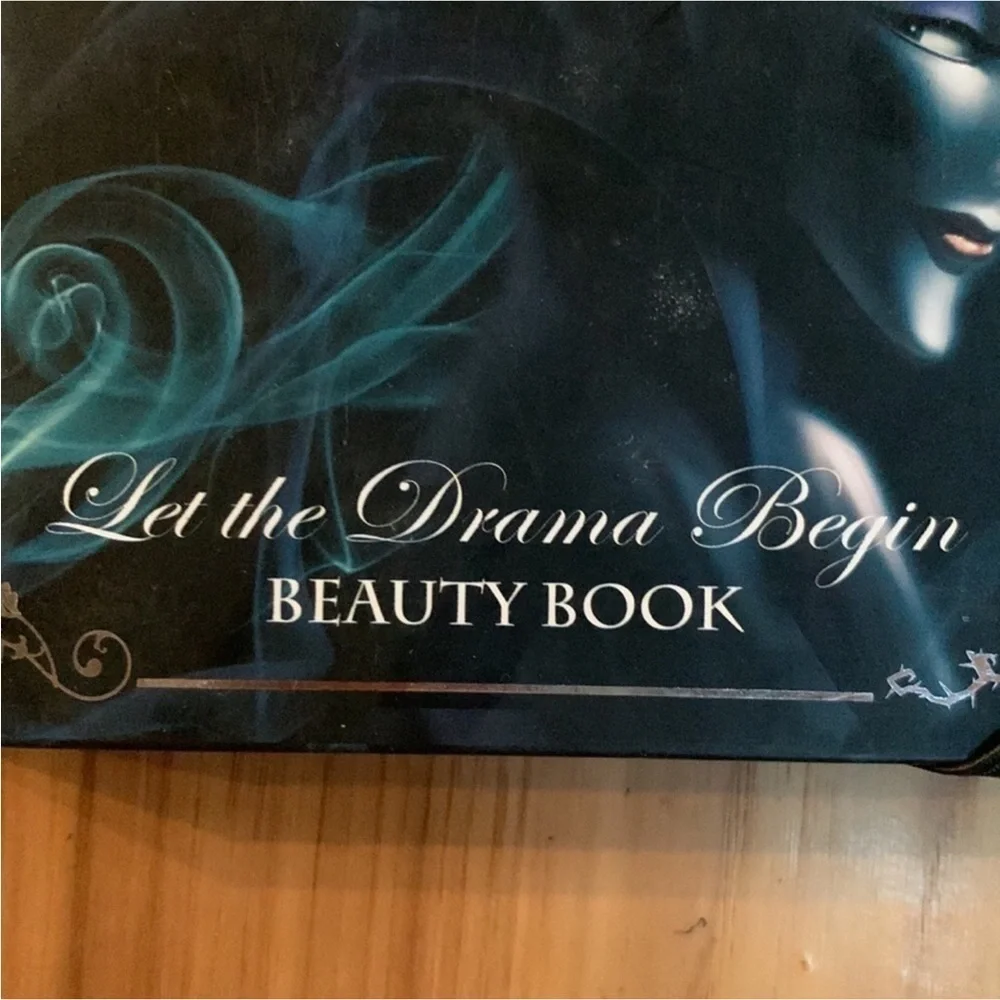 ELF Disney Good vs. Evil Let the Drama Begin beauty book / makeup set New